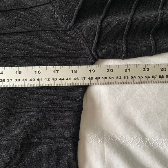 Suzy Shier Women's Black Sparkle Short Open Front Cardigan Size Medium - Picture 6 of 9